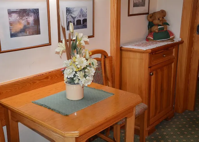 فندق Hotel-restaurant Fischer 3*